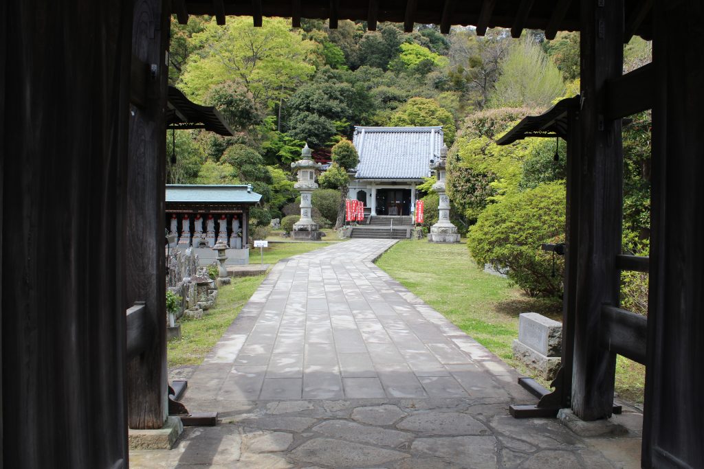 願成就院参道